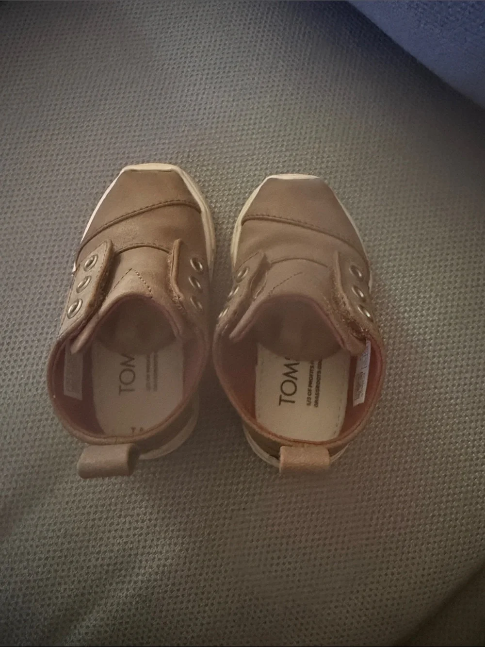 Toms Brown High-Top Kids Boots with White Sole